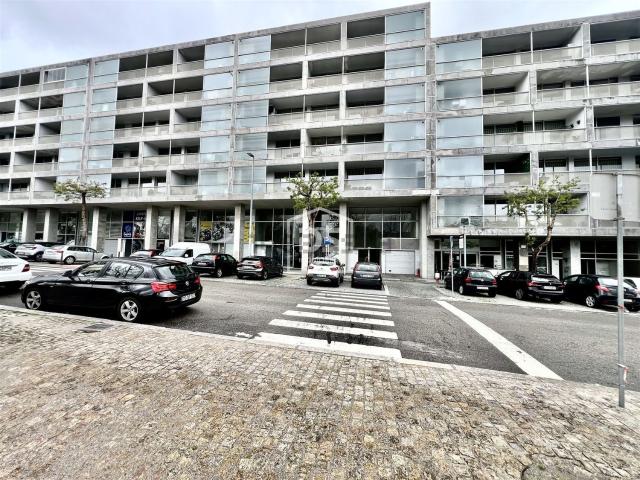Loja venda em Bitarães, Porto