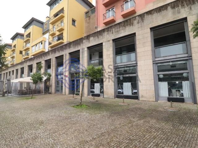 Loja venda em Porto, Lordelo Do Ouro