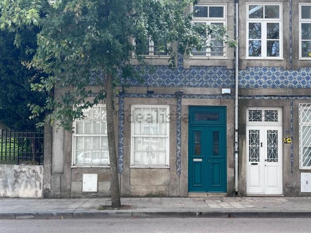 Loja venda em Porto, Lordelo Do Ouro