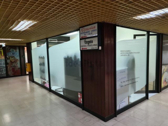 Loja alugar em Porto, Lordelo Do Ouro