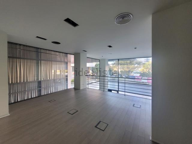 Loja alugar em Porto, Lordelo Do Ouro