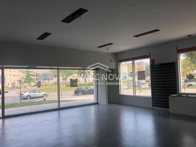 Loja alugar em Porto, Lordelo Do Ouro