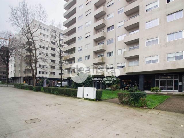 Loja venda em Porto