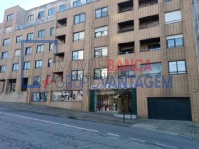 Loja venda em Urbanização das Condominhas, Porto