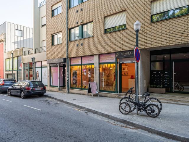 Loja alugar em Porto, Lordelo Do Ouro