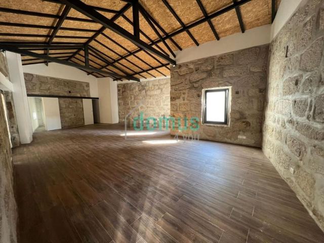 Loja alugar em Porto, Lordelo Do Ouro