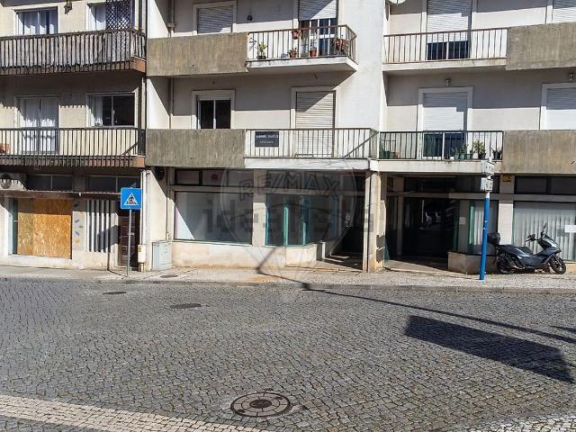 Loja venda em Ramalhais, Lousã