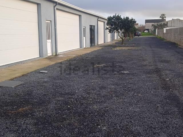 Armazém alugar em Vila Nova De Gaia, Porto