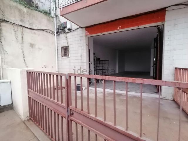 Armazém alugar em Mafamude, Vila Nova De Gaia