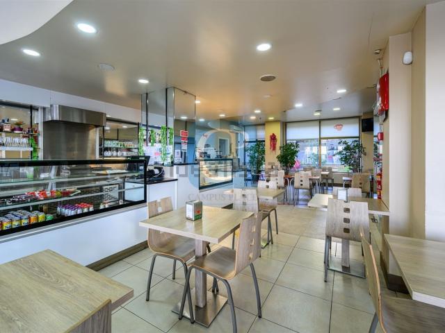 Loja alugar em Mafamude, Vila Nova De Gaia