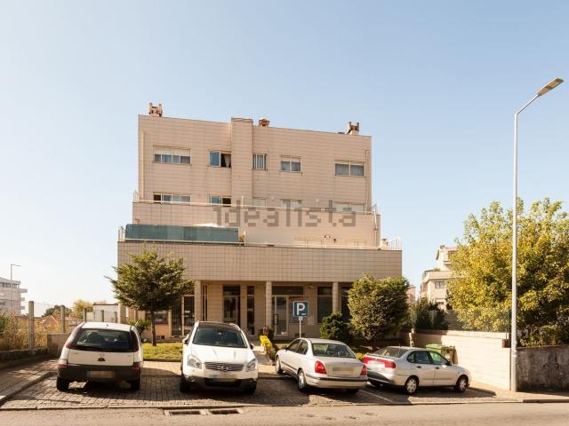 Loja alugar em Mafamude, Vila Nova De Gaia