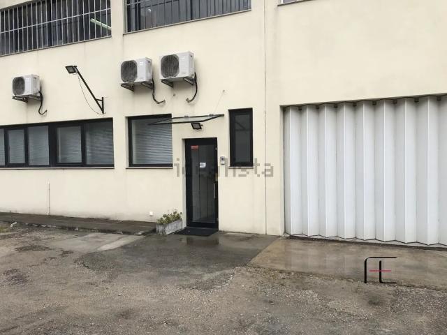 Armazém venda em Vila Nova De Gaia, Porto