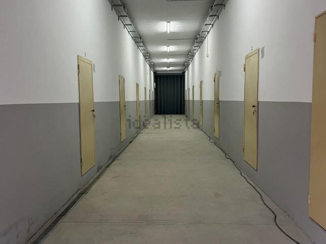 Armazém alugar em Vilar do Paraíso, Vila Nova De Gaia