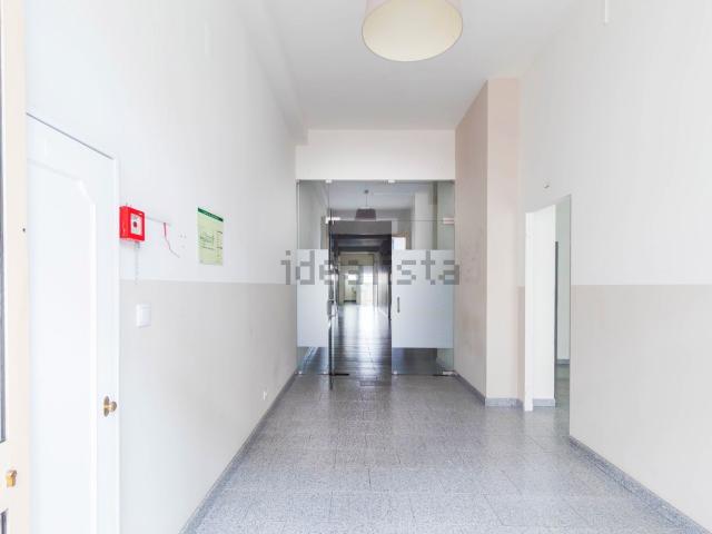 Loja alugar em Mafamude, Vila Nova De Gaia