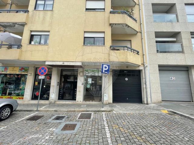 Ponto Comercial venda em Mafamude, Mafamude