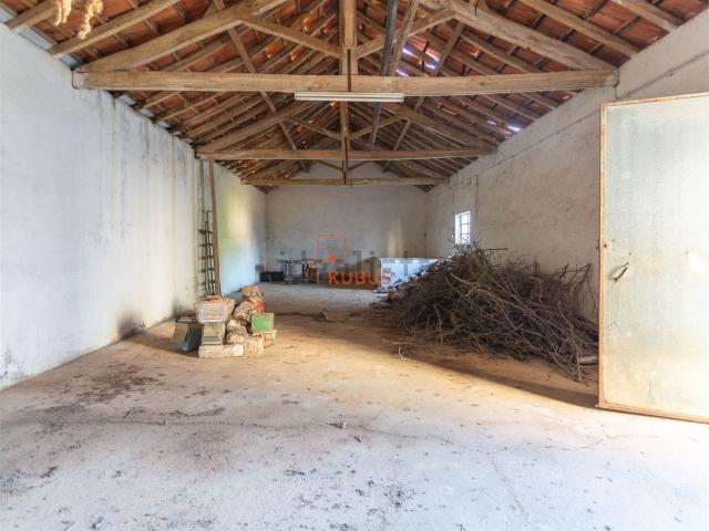 Armazém venda em Alcanena, Santarém