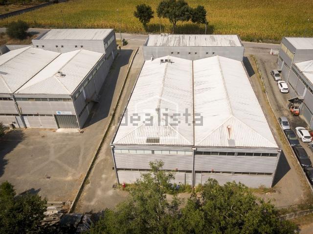 Armazém alugar em Tamel (São Veríssimo), Arcozelo