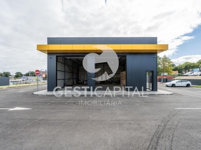 Armazém alugar em São Nicolau, Marco De Canaveses