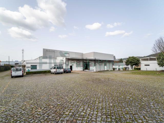 Armazém venda em Felgueiras, Porto