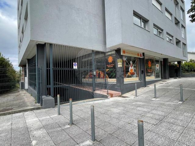 Loja venda em Felgueiras, Porto