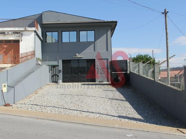 Armazém venda em Felgueiras, Porto
