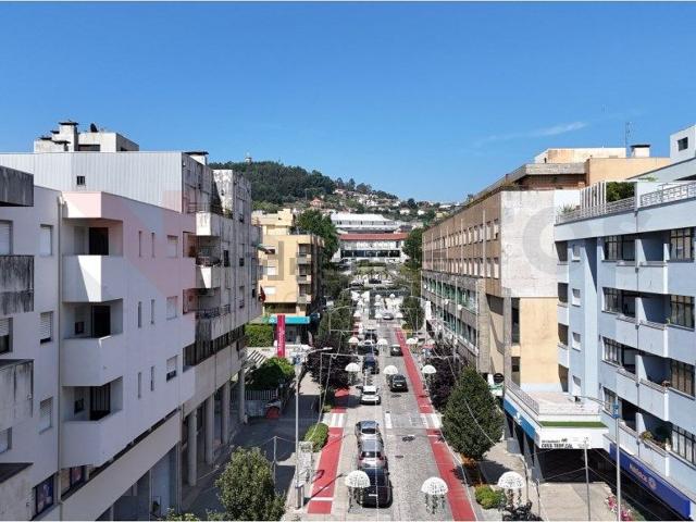 Loja alugar em Felgueiras, Porto