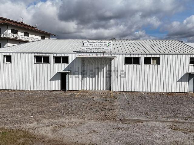 Armazém alugar em Felgueiras, Porto