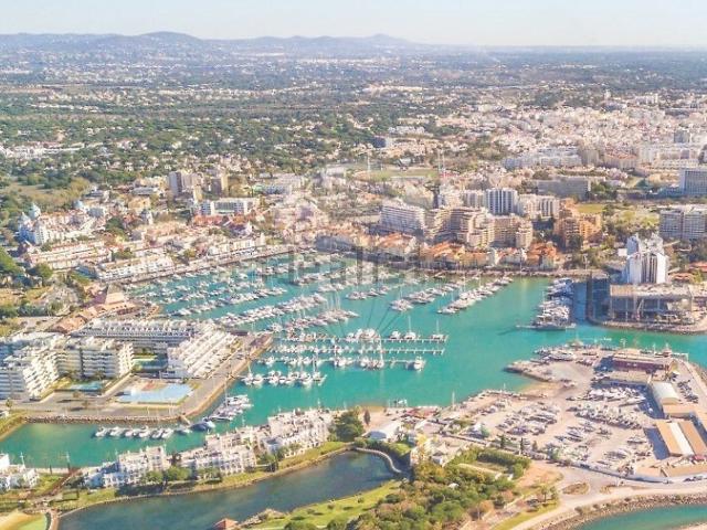 Armazém venda em Vilamoura, Loulé