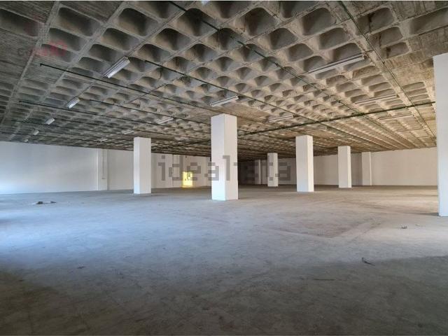 Armazém alugar em Poço do Bispo, Marvila