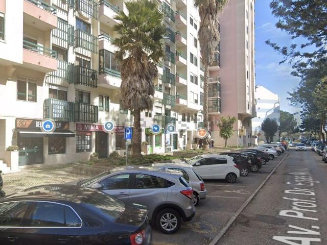 Ponto Comercial venda em Sintra, Moinho Encarnado