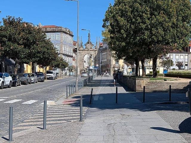 Loja venda em Cividade, Braga