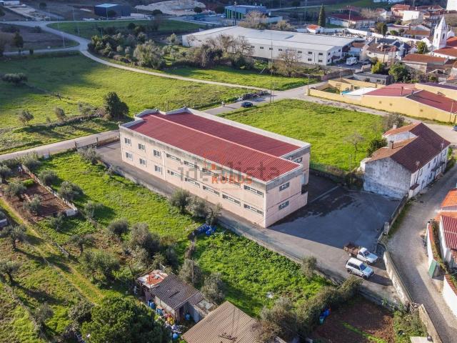 Armazém venda em Alcanena, Santarém