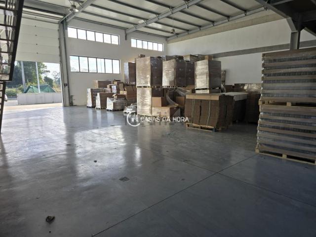 Armazém alugar em Modivas