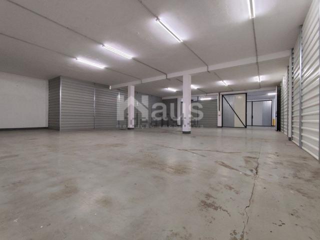 Armazém alugar em Moita, Setúbal