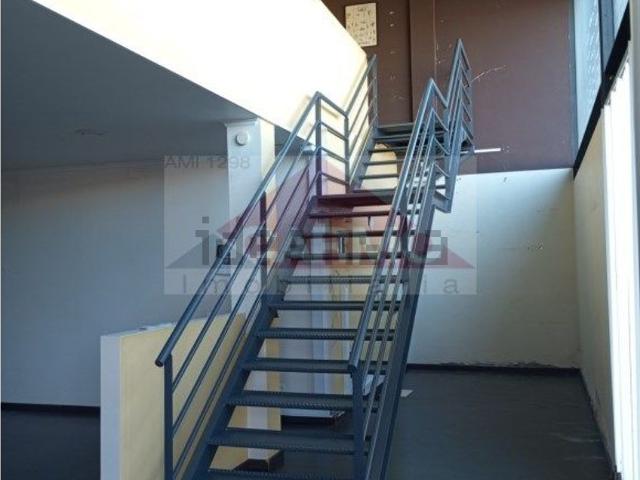 Armazém alugar em Moita, Setúbal