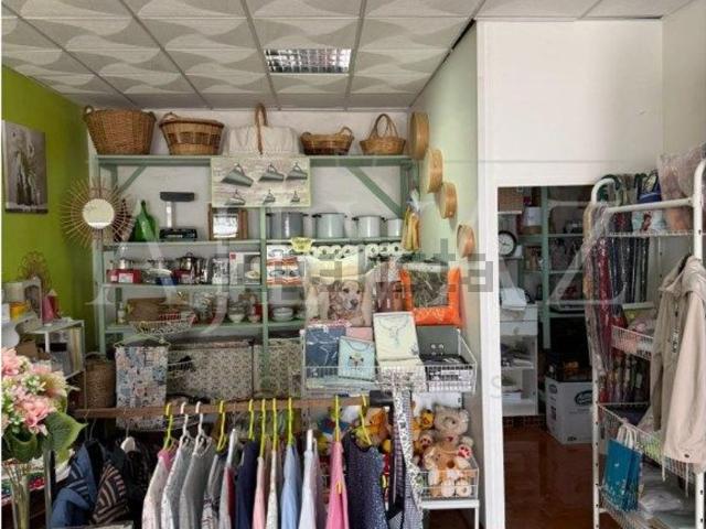 Loja venda em Ceiceira, Monchique