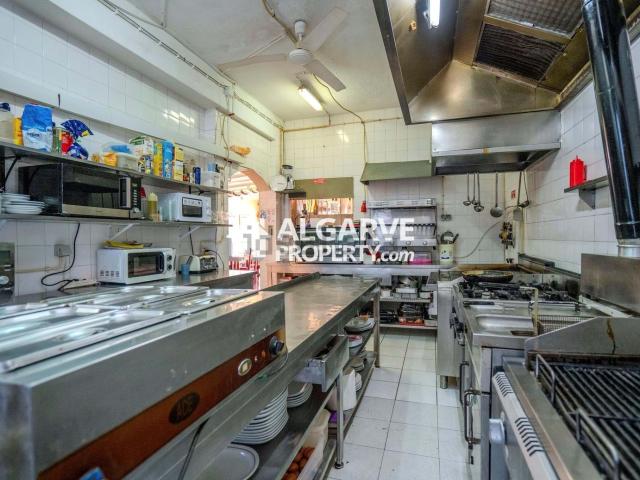 Loja venda em Albufeira e Olhos de Água, Albufeira