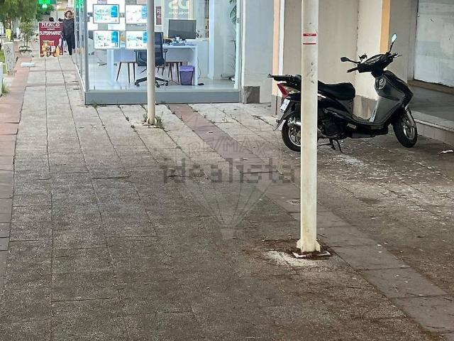 Loja venda em Albufeira e Olhos de Água, Albufeira