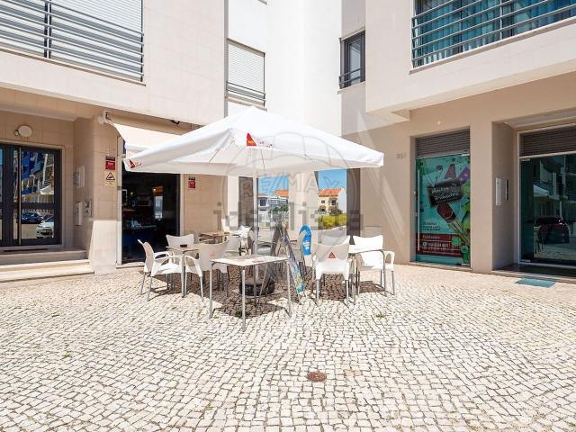 Loja venda em Urbanização Vale Salgueiro, Montijo