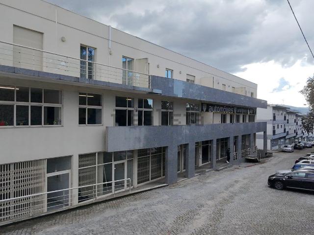 Loja venda em Guimarães, Braga