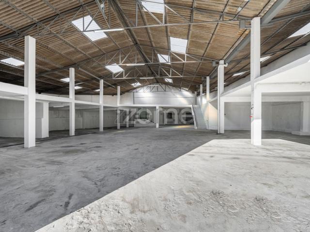 Armazém venda em Santa Maria Da Feira, Aveiro