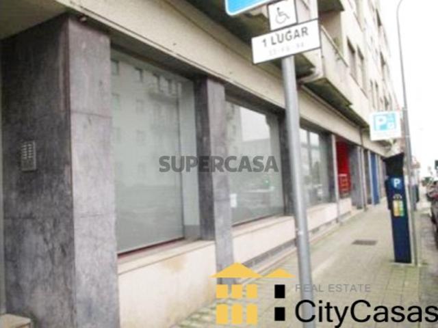 Armazém venda em Porto