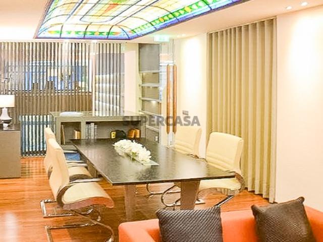 Armazém venda em Vilamoura, Loulé