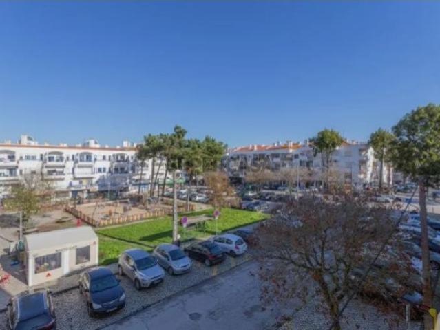 Armazém venda em Almada, Setúbal