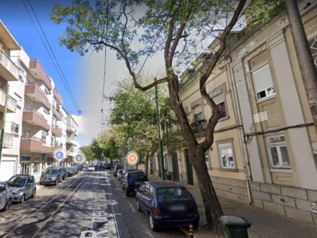 Armazém venda em Lisboa, Pedrouços