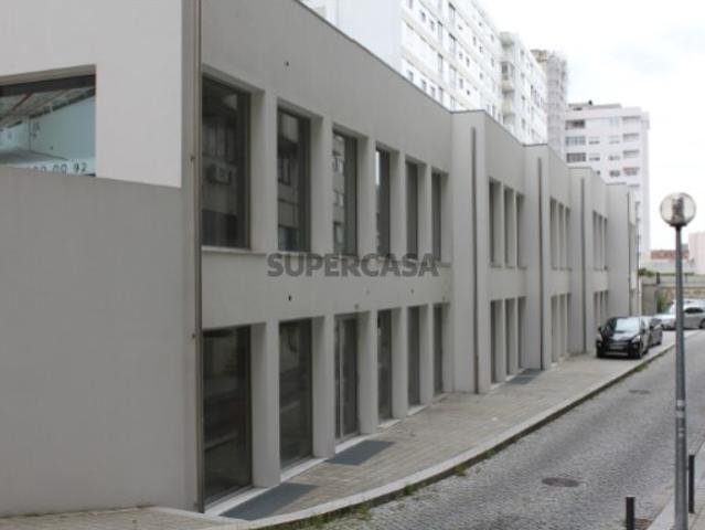 Armazém venda em Porto, São Crispim