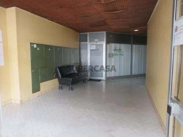 Armazém venda em Setúbal