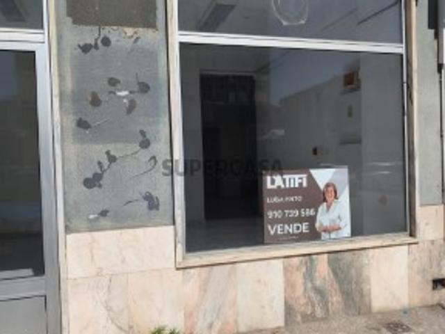 Armazém venda em Seixal, Setúbal