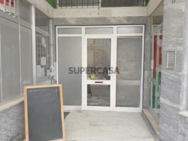 Armazém venda em Caldas Da Rainha, Leiria
