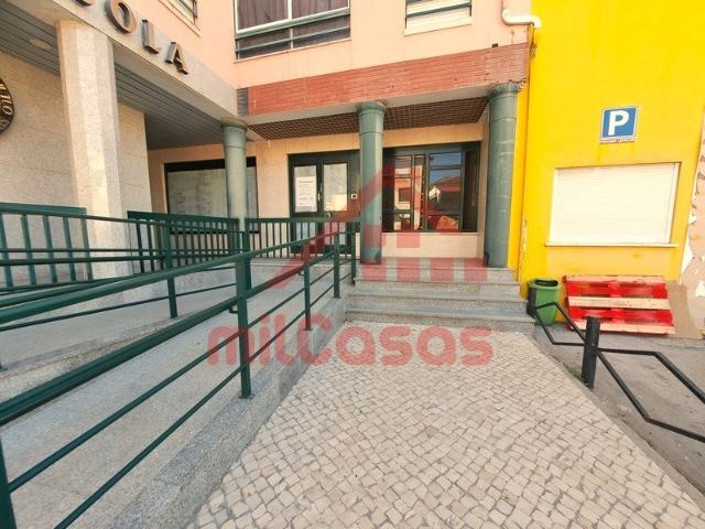 Loja venda em Casal Martingil, Torres Vedras